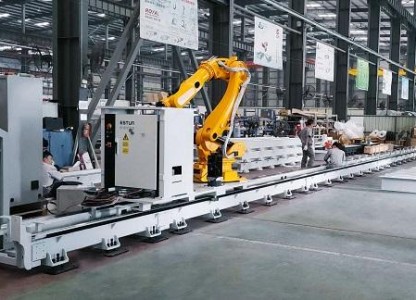 Seven Axis Industrial Robot Vs Six Axis Industrial Robot, What’s The Advantages?