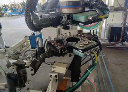 LTC-0300E is Applied to Spot Welding of Automobile Body-in-white
