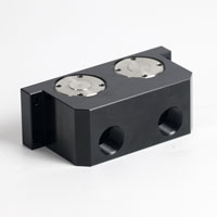 2-way self-sealing air supply module